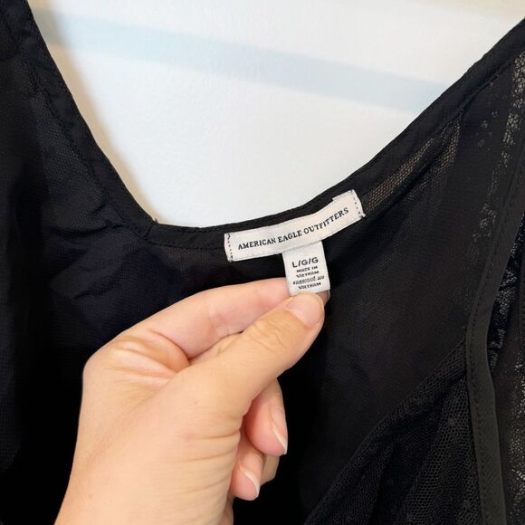 American Eagle Tiered Cropped Lace Fairycore Tank Top - Picture 4 of 8